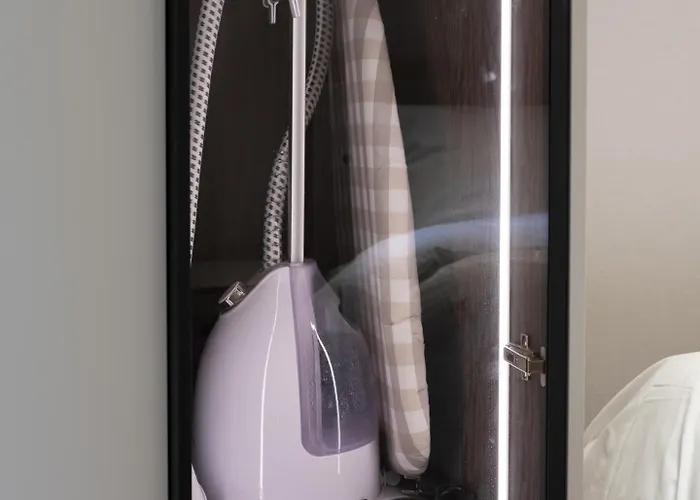 Luxurious High-end Full Option 2 Min Walk From Seolleung Station